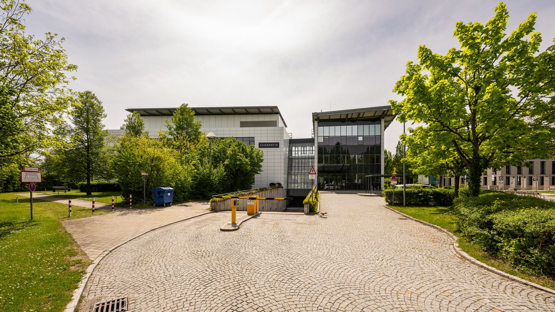 Tangentis – Büroensemble in Unterföhring, weitere Perspektive